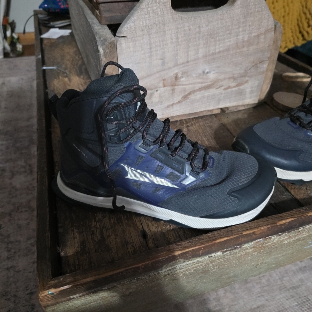 Altra Athletic Shoes - Dark Gray and Blue